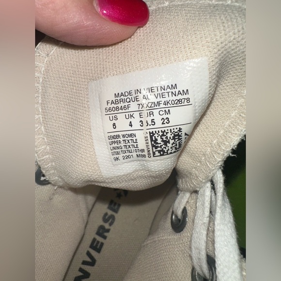 Women’s Chuck Taylor All Star Lift Platform Canvas. Size 6 - Picture 4 of 7